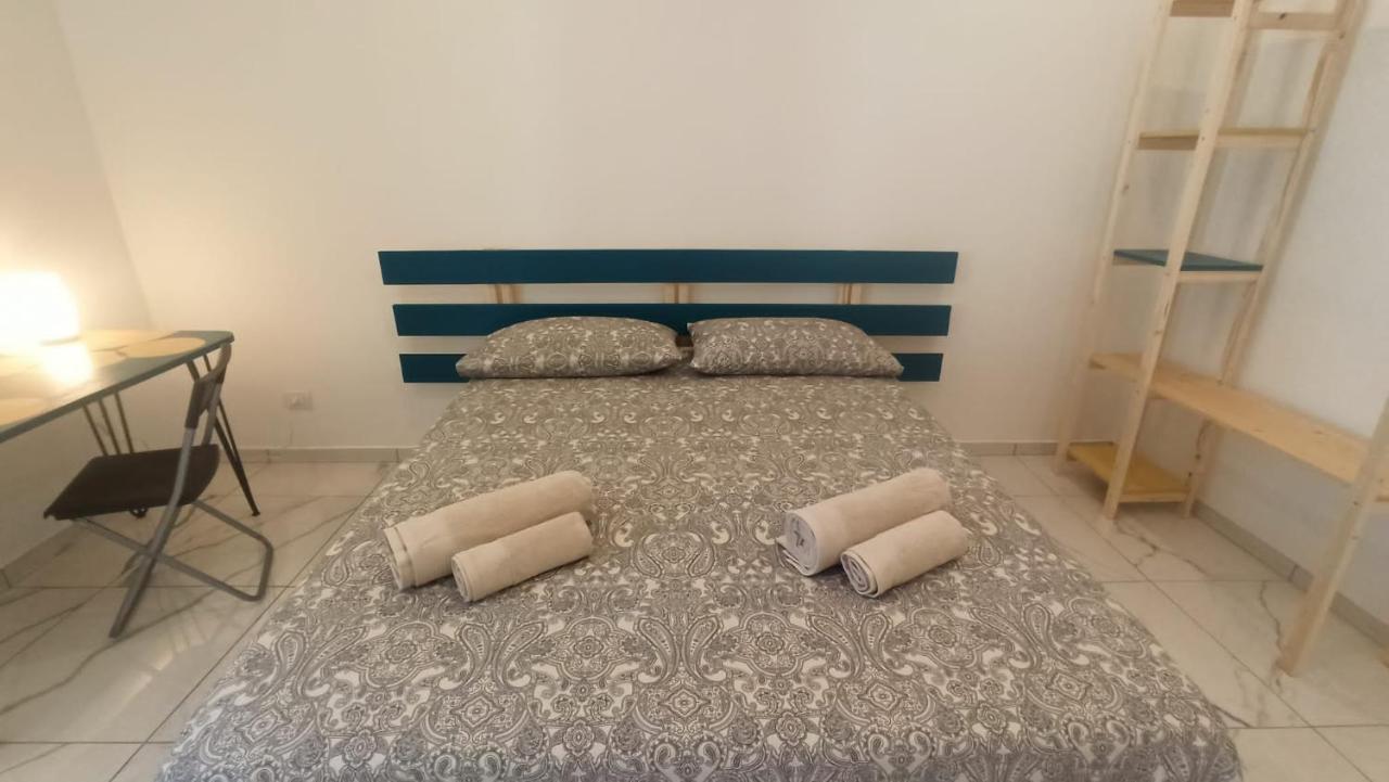 Amedeo House Apartamento Bari Exterior foto